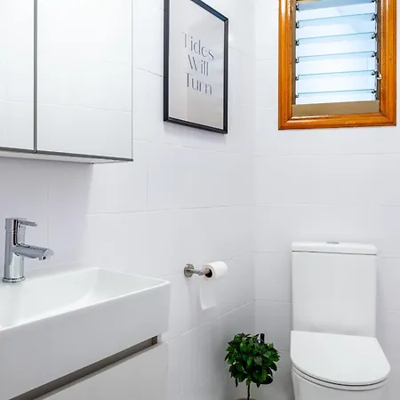 - Santa Martha Duplex 아파트